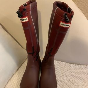 HUNTER Neoprene tall rain boots!